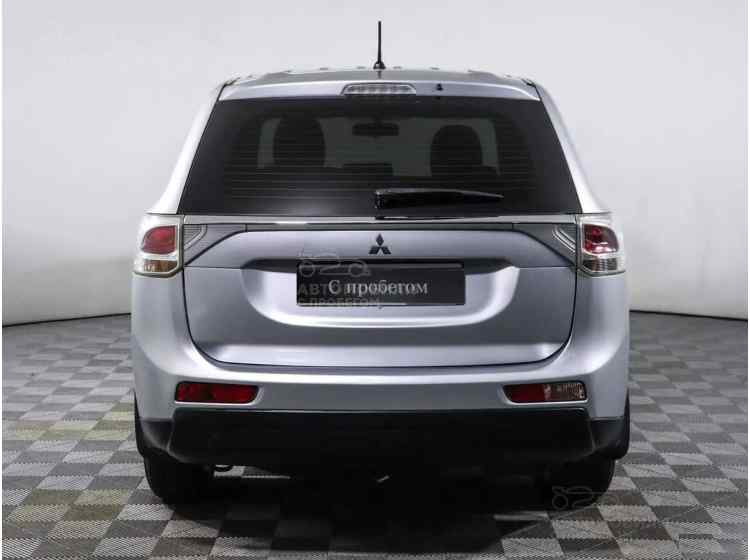 Mitsubishi Outlander III