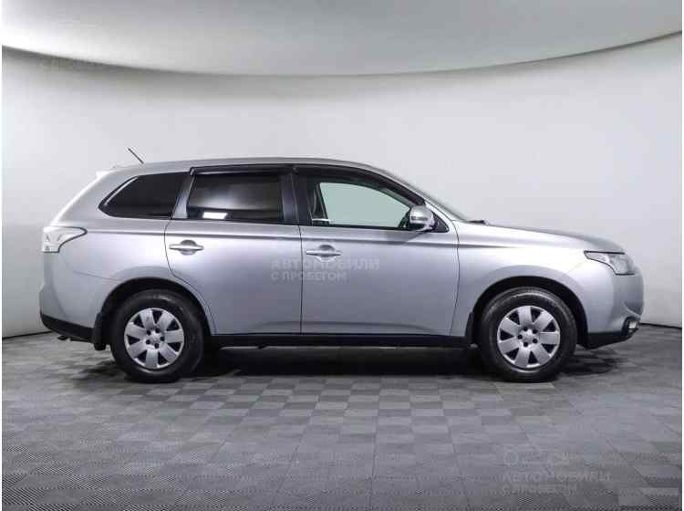 Mitsubishi Outlander III
