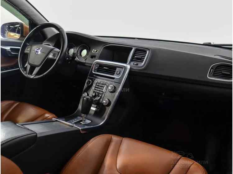 Volvo S60 II