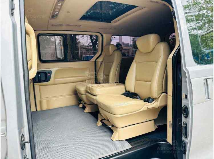 Hyundai Grand Starex I