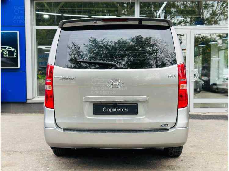 Hyundai Grand Starex I