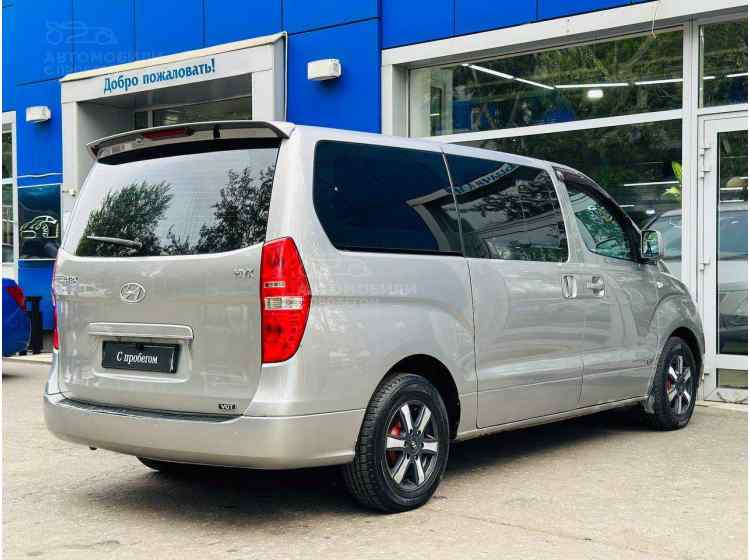 Hyundai Grand Starex I