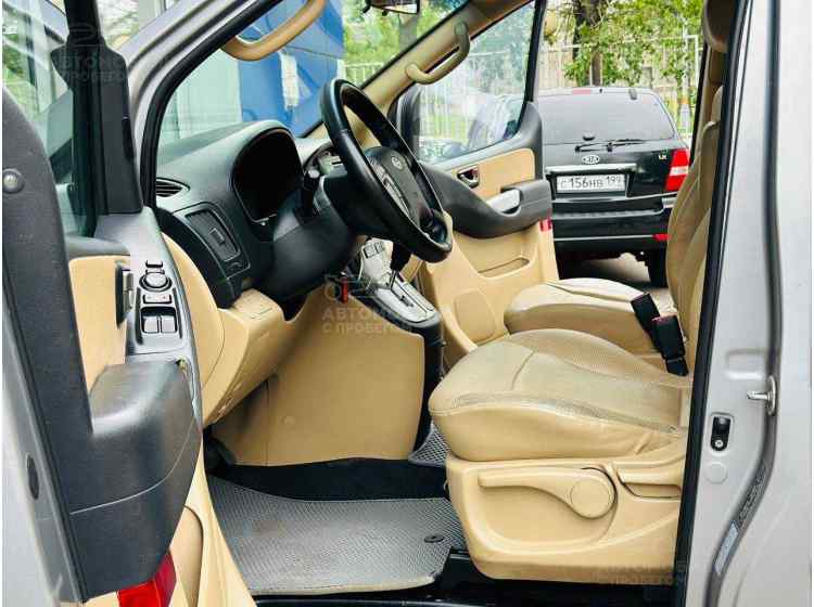 Hyundai Grand Starex I