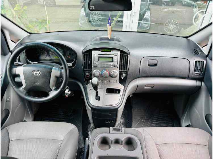 Hyundai Grand Starex I