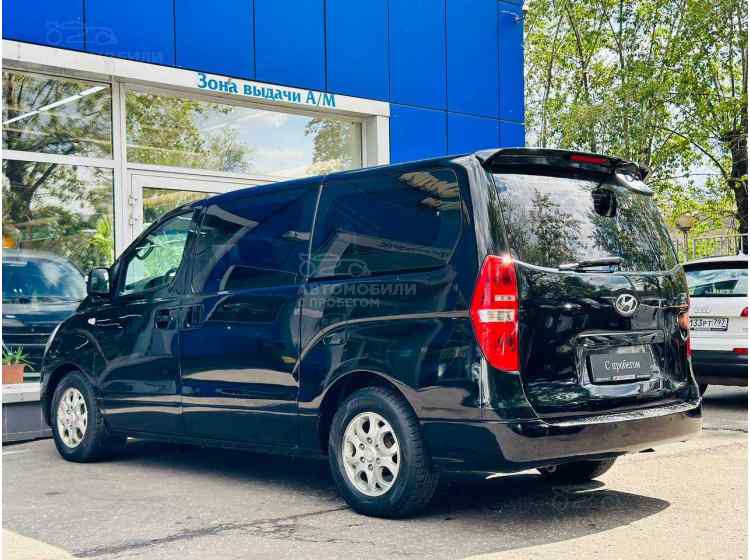 Hyundai Grand Starex I