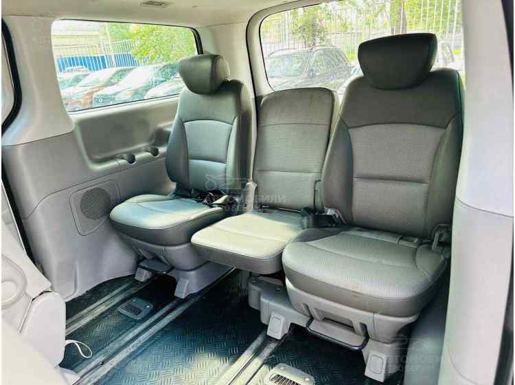 Hyundai Grand Starex I