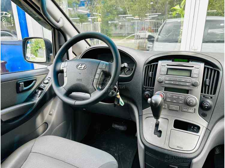 Hyundai Grand Starex I