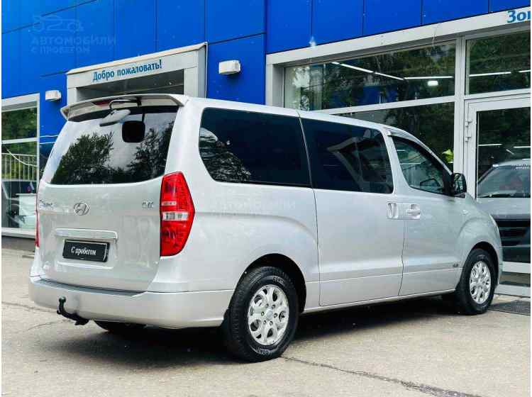 Hyundai Grand Starex I