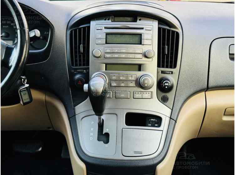 Hyundai Grand Starex I