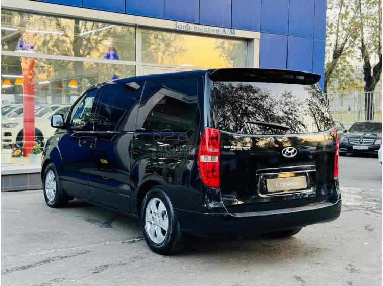 Hyundai Grand Starex I