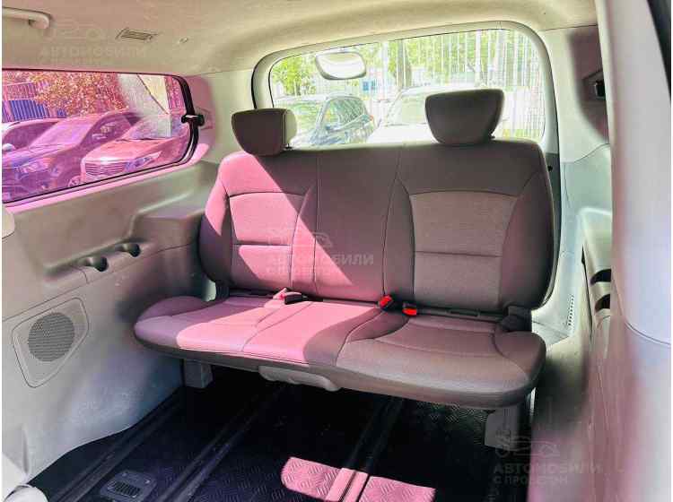 Hyundai Grand Starex I