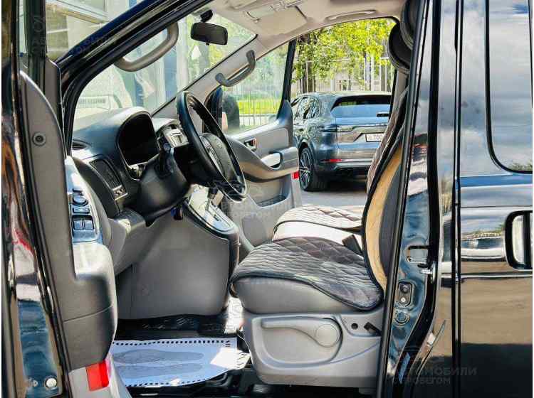 Hyundai Grand Starex I