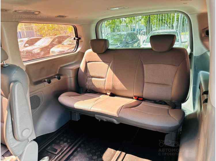 Hyundai Grand Starex I