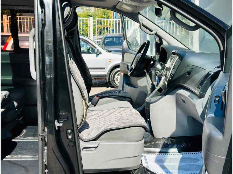 Hyundai Grand Starex I