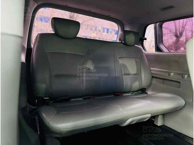 Hyundai Grand Starex I