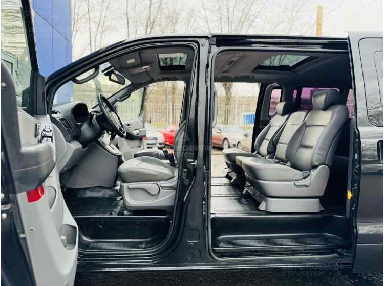 Hyundai Grand Starex I