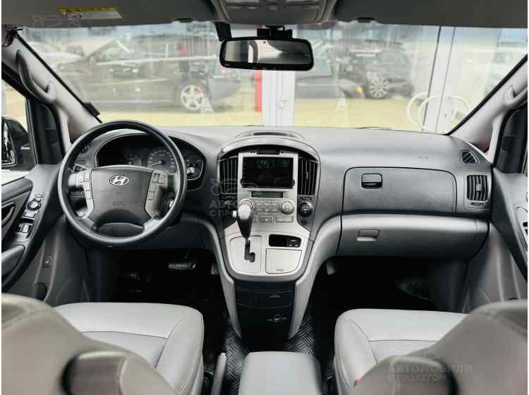 Hyundai Grand Starex I