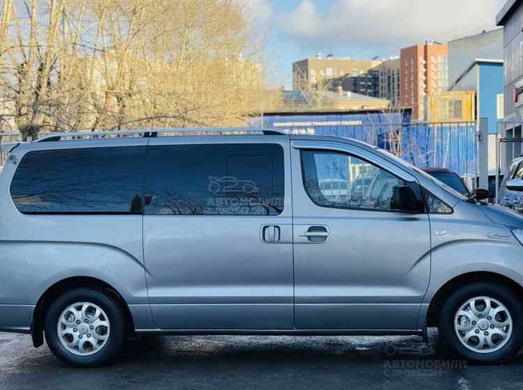 Hyundai Grand Starex I