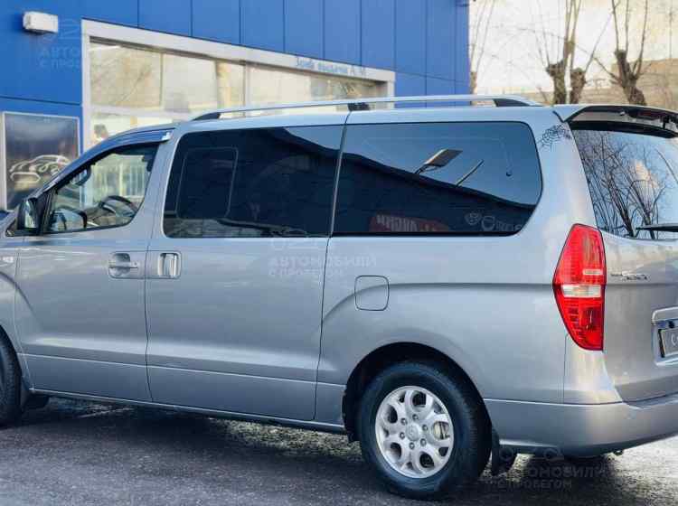 Hyundai Grand Starex I