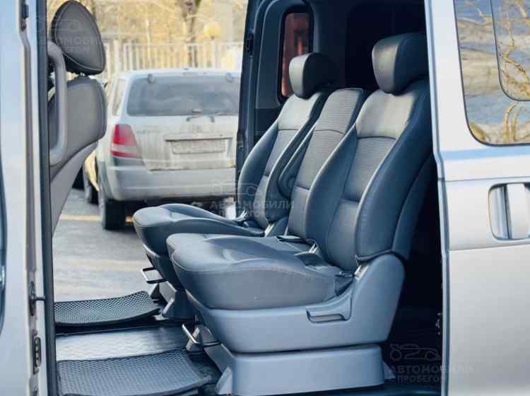 Hyundai Grand Starex I