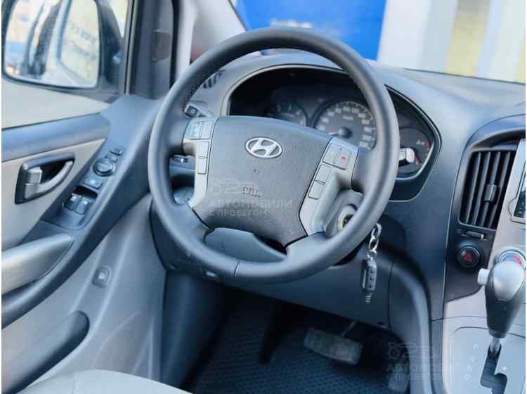 Hyundai Grand Starex I