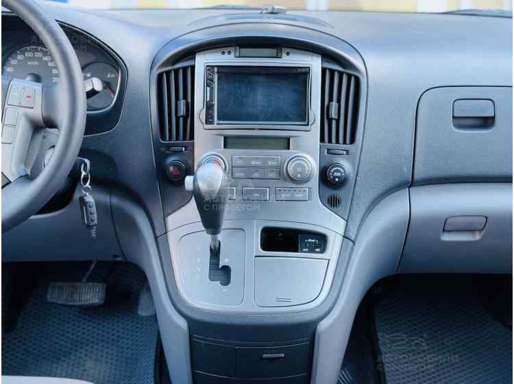 Hyundai Grand Starex I