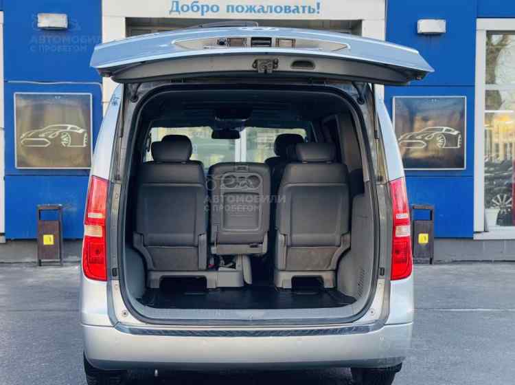 Hyundai Grand Starex I