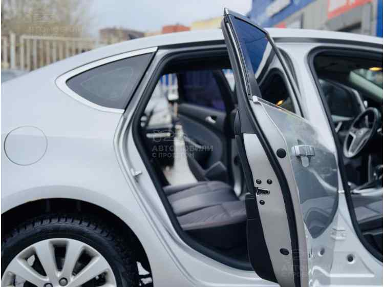 Opel Astra J Рестайлинг