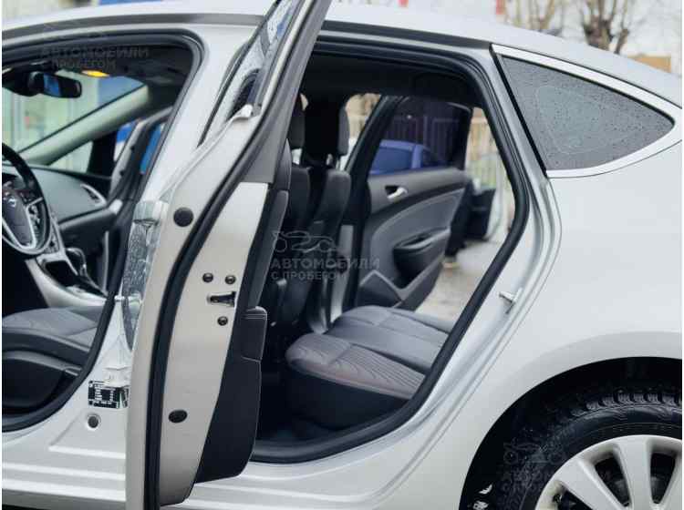 Opel Astra J Рестайлинг
