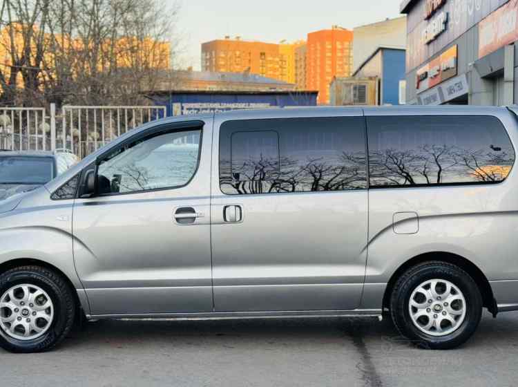 Hyundai Grand Starex I