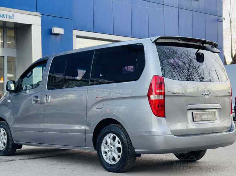 Hyundai Grand Starex I