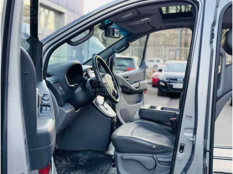 Hyundai Grand Starex I