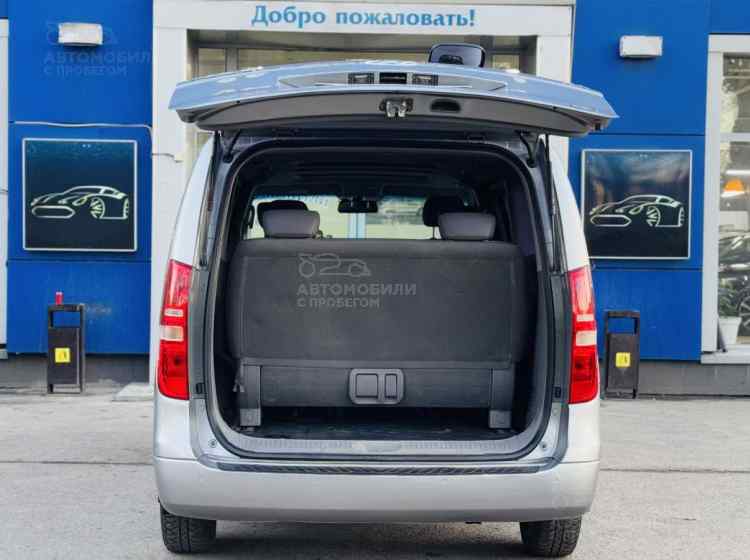 Hyundai Grand Starex I