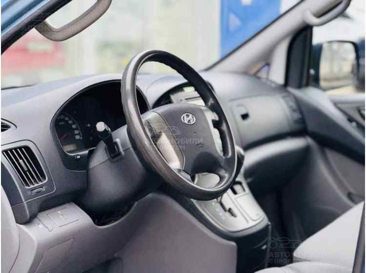 Hyundai Grand Starex I