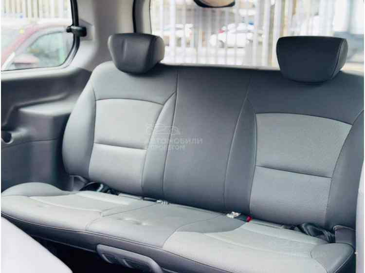 Hyundai Grand Starex I