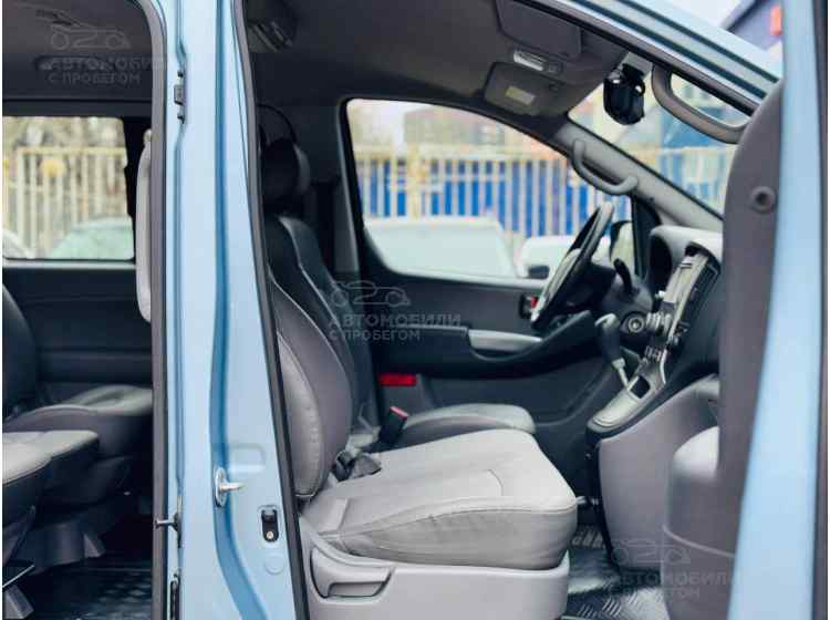 Hyundai Grand Starex I