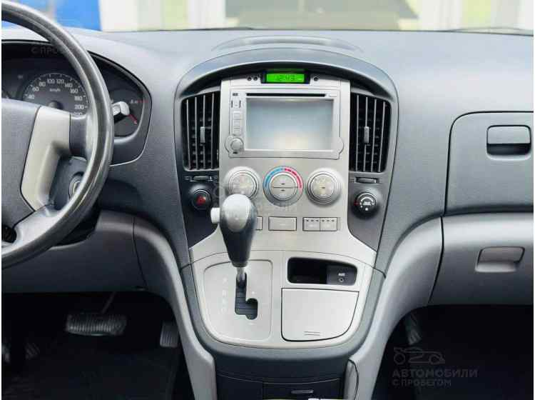 Hyundai Grand Starex I