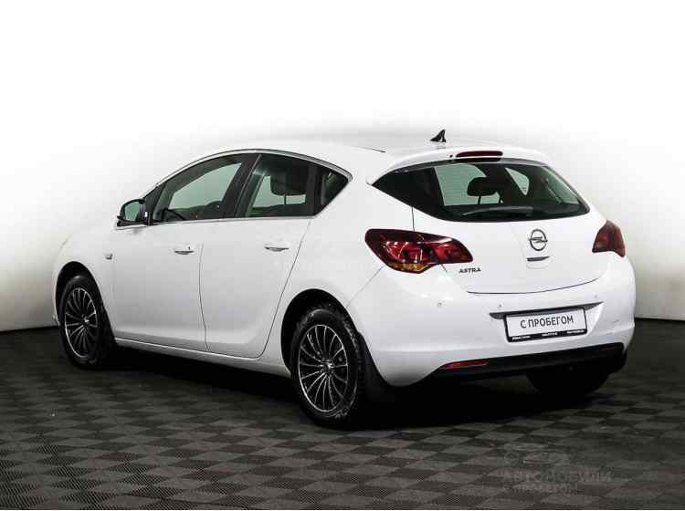 Opel Astra J