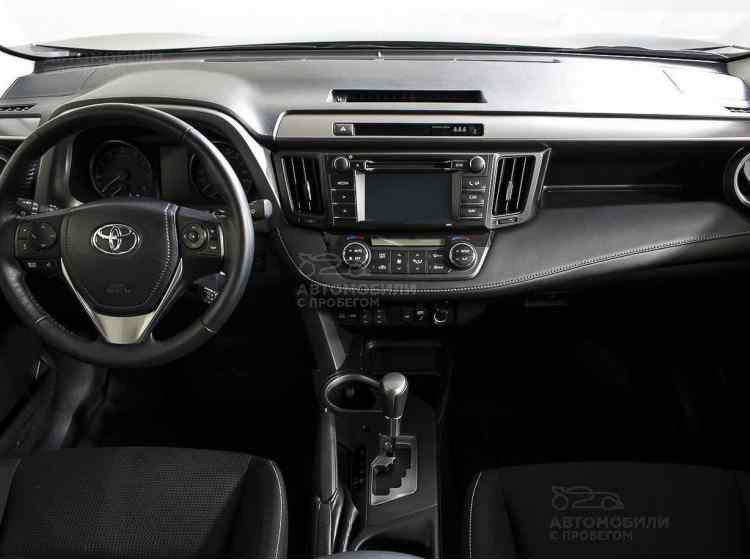 Toyota RAV4 XA40 Рестайлинг