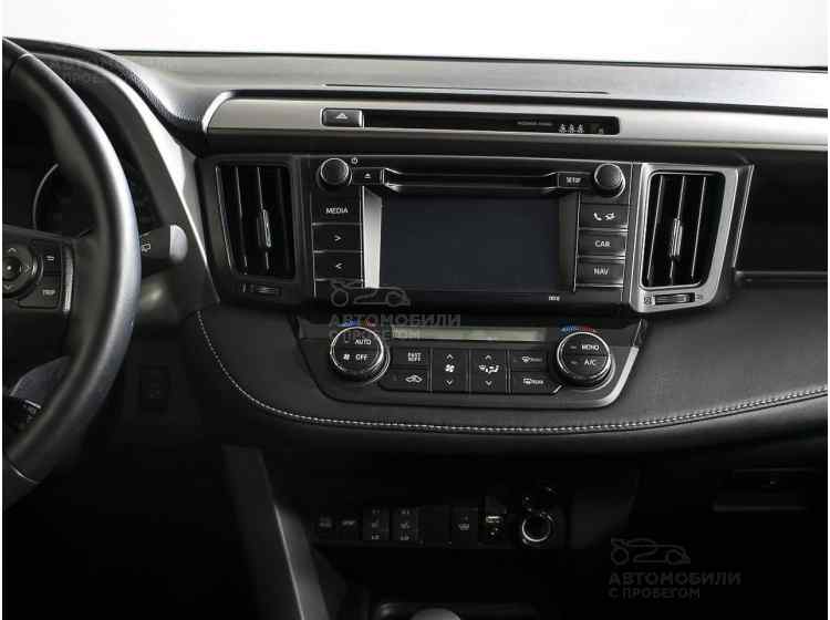 Toyota RAV4 XA40 Рестайлинг