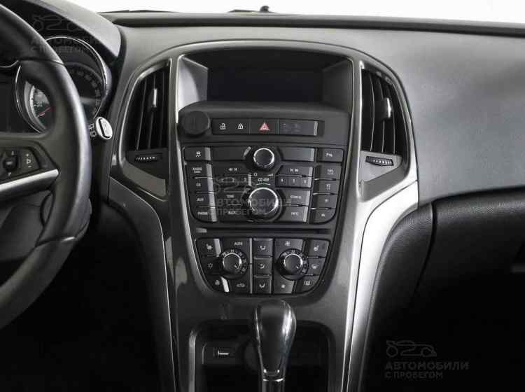 Opel Astra J Рестайлинг