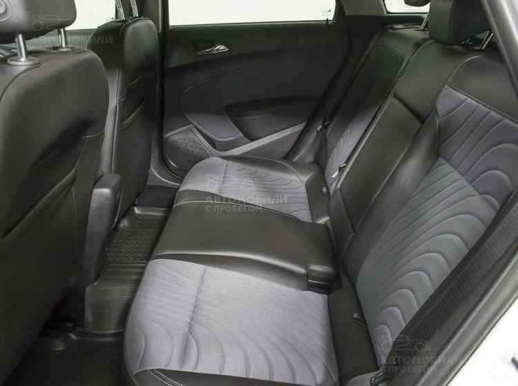 Opel Astra J Рестайлинг