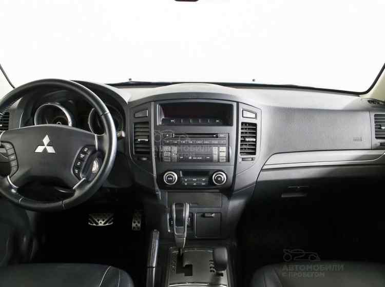 Mitsubishi Pajero Sport II