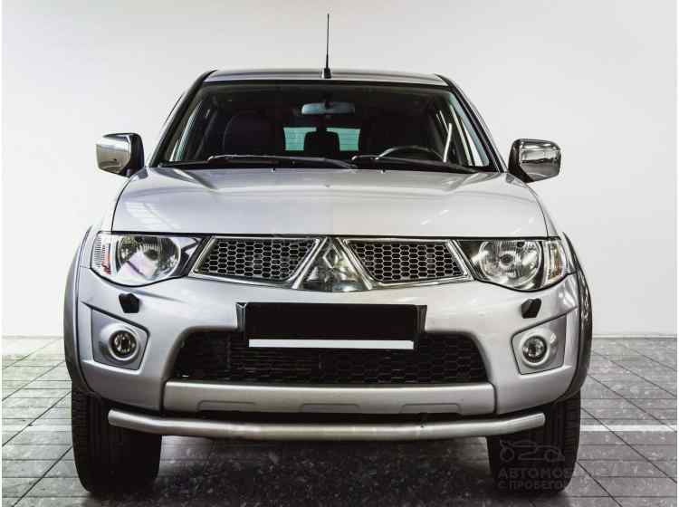 Mitsubishi L200 IV