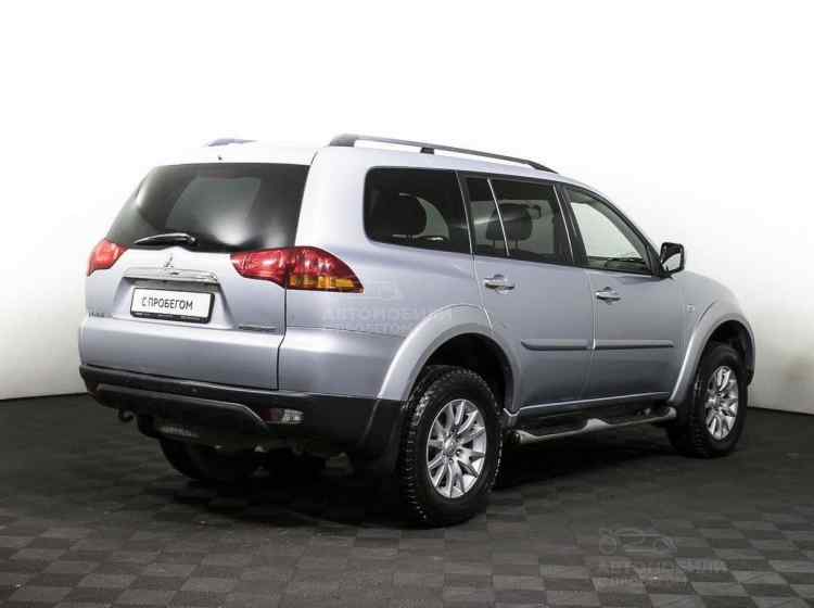 Mitsubishi Pajero Sport II