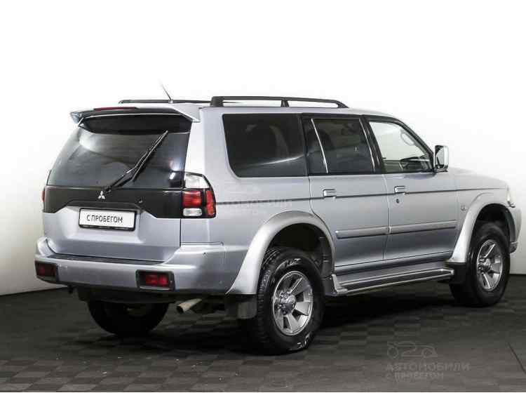 Mitsubishi Pajero Sport II