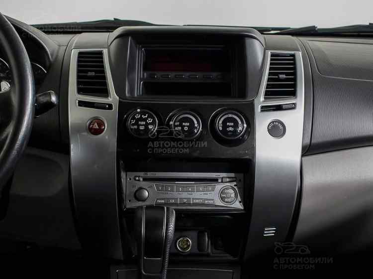 Mitsubishi Pajero Sport II