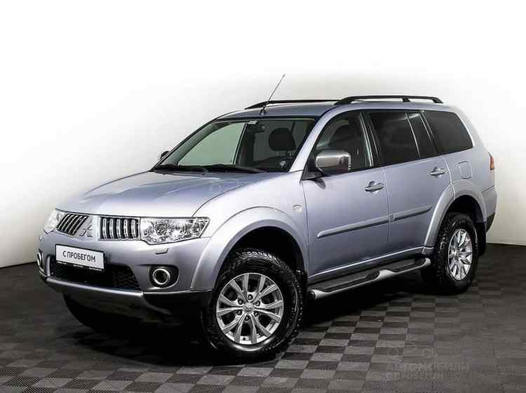 Mitsubishi Pajero Sport II