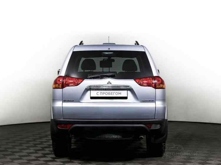 Mitsubishi Pajero Sport II