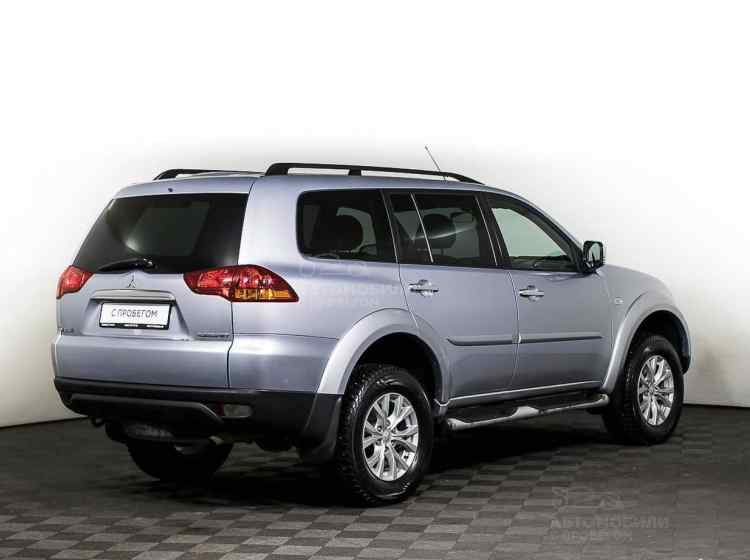 Mitsubishi Pajero Sport II